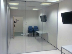 Silver Privacy Film2 Manchesterb 290x217 MIRROR PRIVACY WINDOW FILM  Manchester